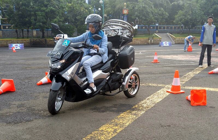 Pelatihan Safety Riding Yamaha NMAX Owner Indonesia