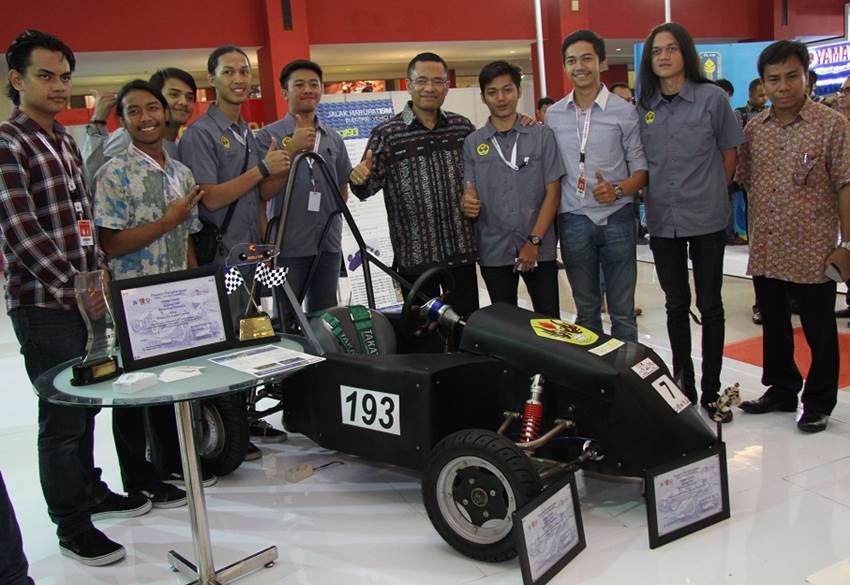 Ada 7 Mobil Listrik Karya Mahasiswa Indonesia di IIMS 2016