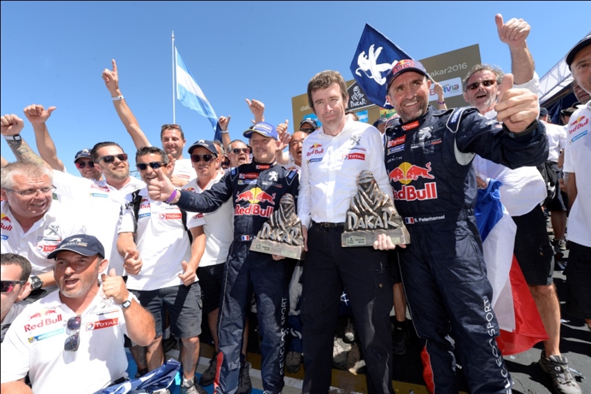 Peugeot Finish Pertama di Dakar 2016