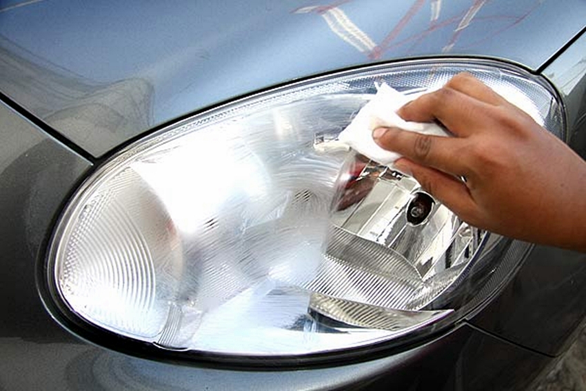 Tips Memperbaiki Lampu Mobil Kusam