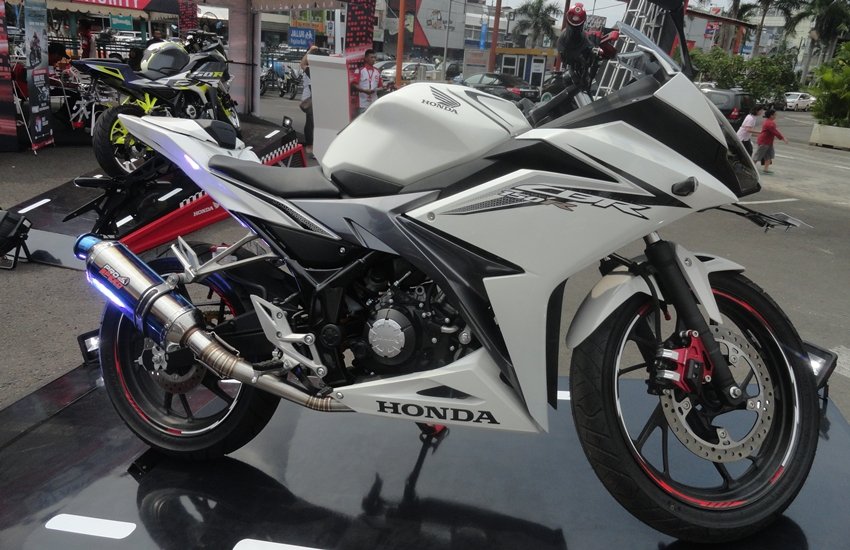 Gambar Modifikasi Cbr 150 Terbaru Detail Img Online Gambar Modifikasi Cbr 150 Terbaru Detail Img Online