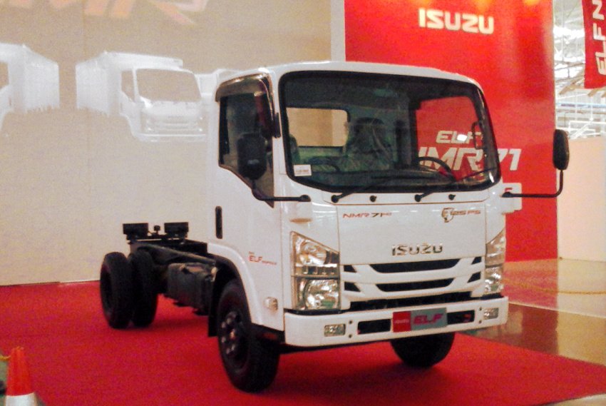 Isuzu Elf  NMR  71  Truk  Pertama Pakai Transmisi 6 Speed 