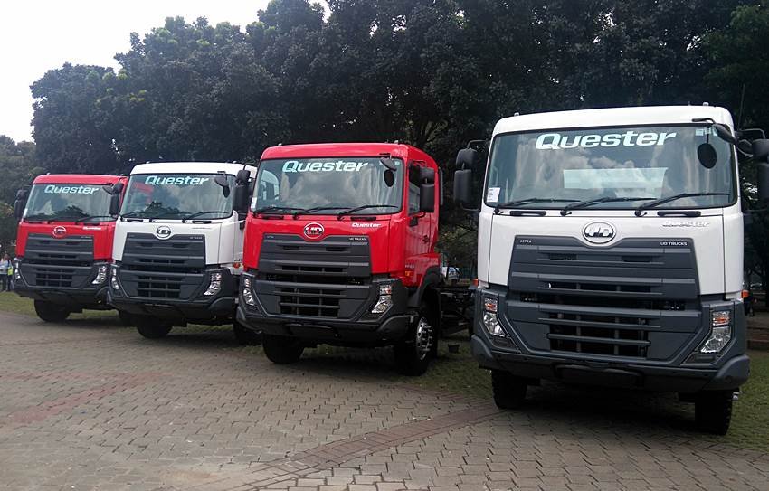  Gambar  Ud Trucks Condor Interior Gambar Mobil Quester  di 