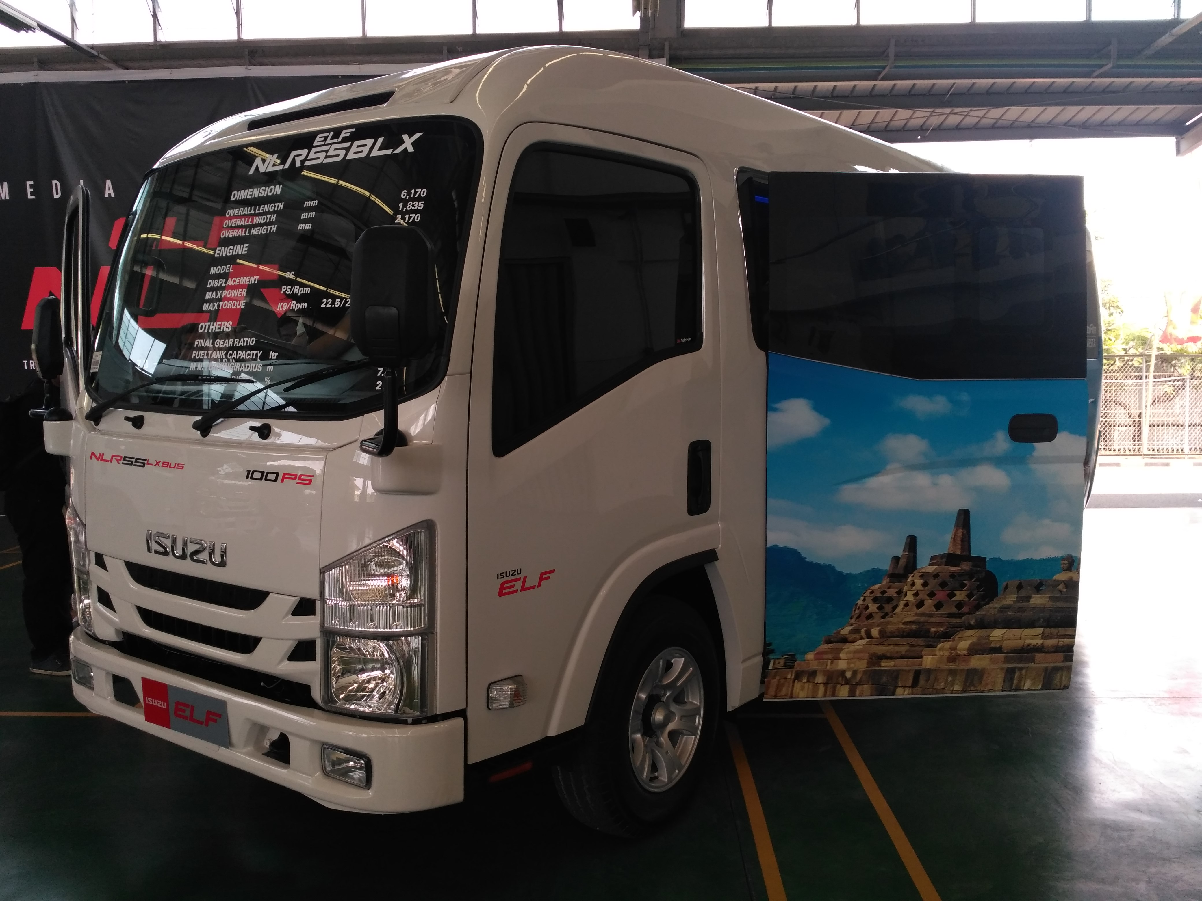 Isuzu Indonesia Resmi Meluncurkan 9 Truk Baru Autosid