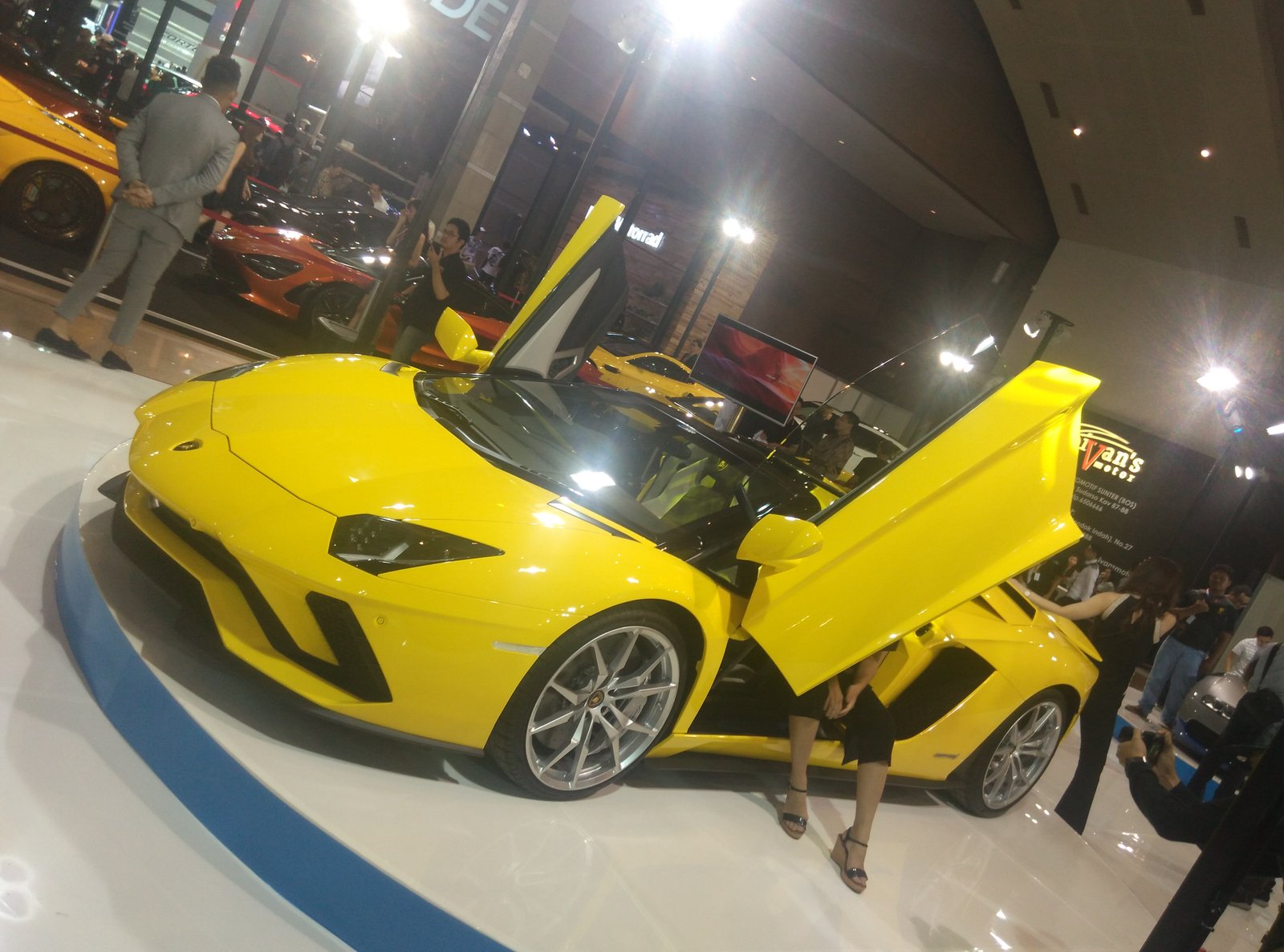 Prestige Motors Resmi Kenalkan Lamborghini Aventador S Roadster