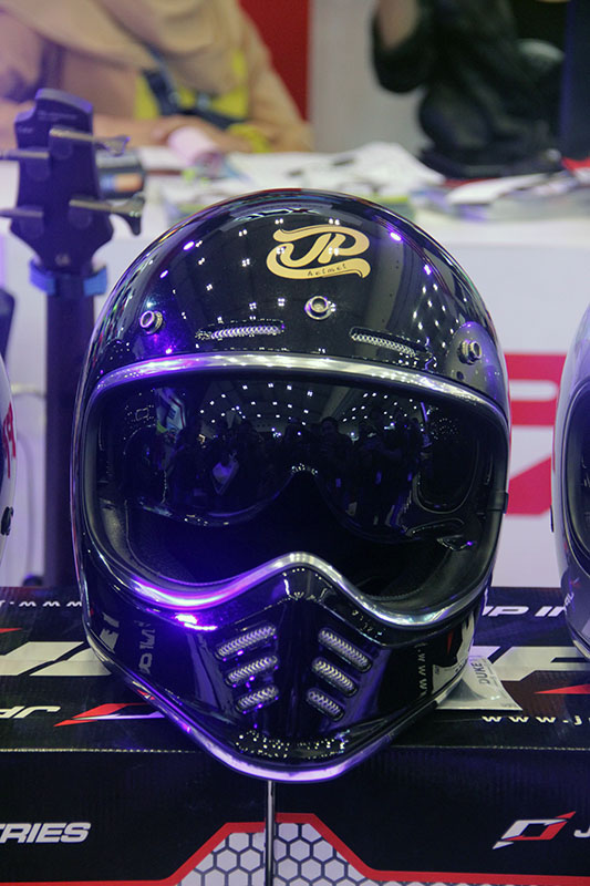 JPX Helmet Luncurkan Helm Terbaru di GIIAS 2022  Autos id