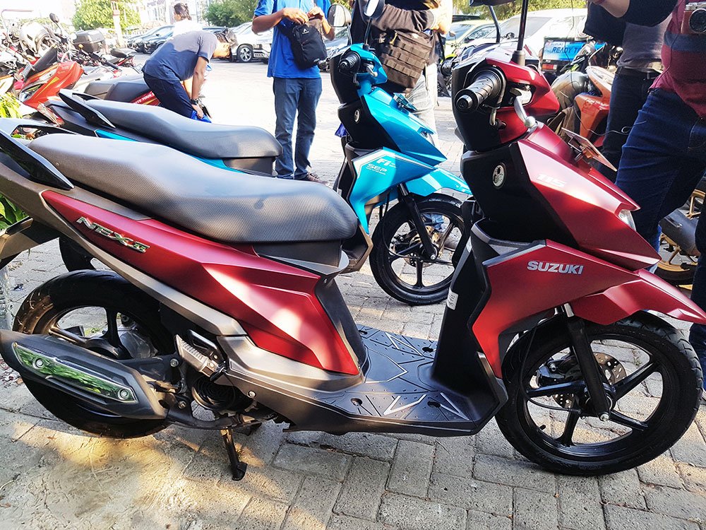 suzuki NEX II warna Matte Bordeux Red