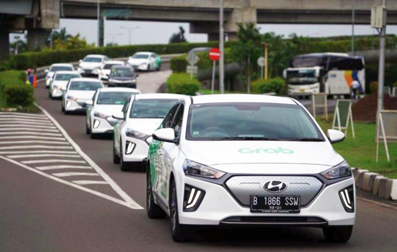 Gandeng Grab Hyundai Perkenalkan Mobil Listrik Ioniq Autos Id