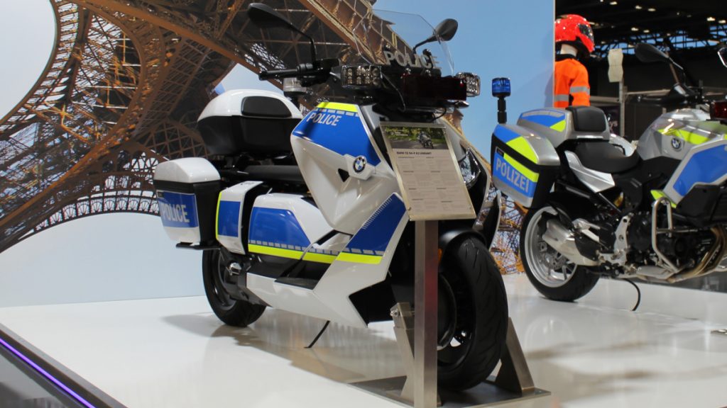 BMW Motorad Resmi Melaunching Skuter Listrik CE 04 Untuk Kendaraan Polisi