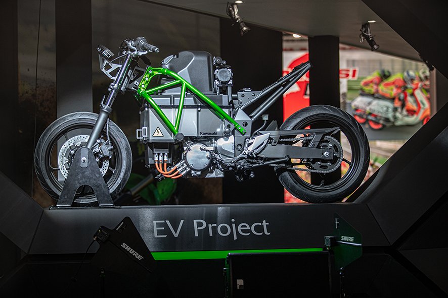 Kawasaki Akan Elektrifikasi Semua Motor Mereka Di 2035