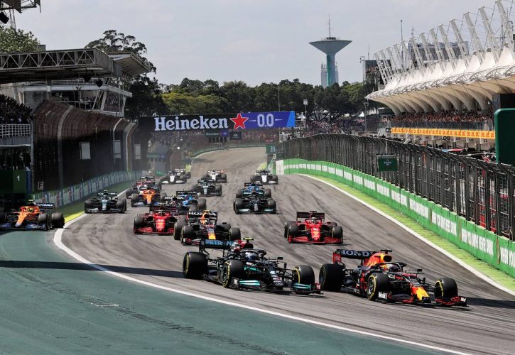 Lewis Hamilton Memenangi GP Sao Paolo Sekaligus Memperkecil Ketinggalan Dengan Max Verstappen