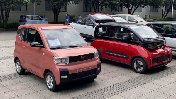 Hongguang Mini EV, Mobil Listrik Mini Dari Wuling Ini Laris 40 Ribu Unit Perbulan Dipasar Tiongkok