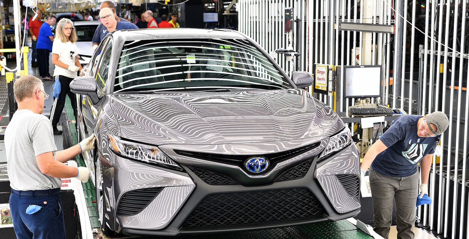 Toyota Akan Memangkas Jumlah Produksi Hingga 65.000 Unit Saja, Ini Alasannya