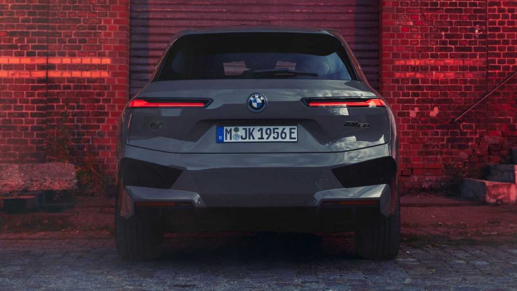 BMW Meluncurkan iX M60, Mobil Listrik Berperforma Tinggi Setara M Series