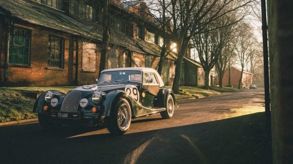 morgan plus four lm62 tampak depan