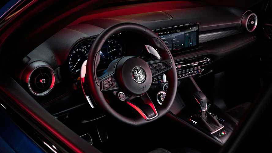 Alfa Romeo Tonale 2023 Resmi Meluncur, Mobil Alfa Romeo Pertama Dengan PHEV