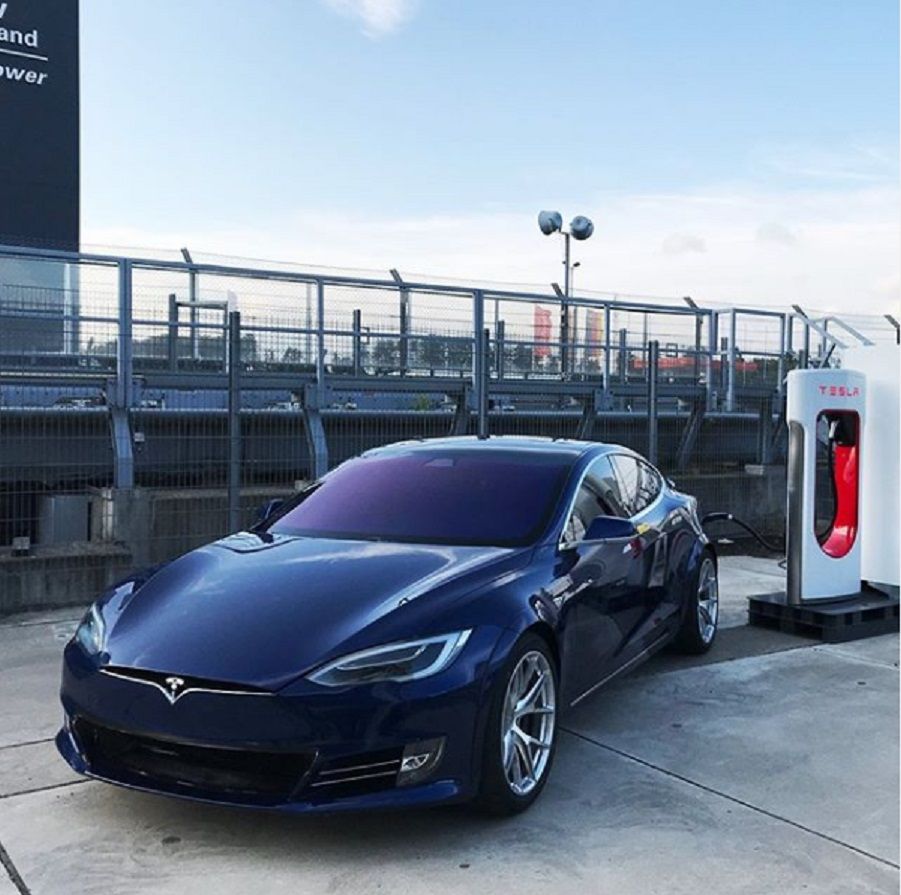 Tesla Berencana Memproduksi Mobil Listrik Terjangkau Dengan Pasokan Baterai Dari Panasonic