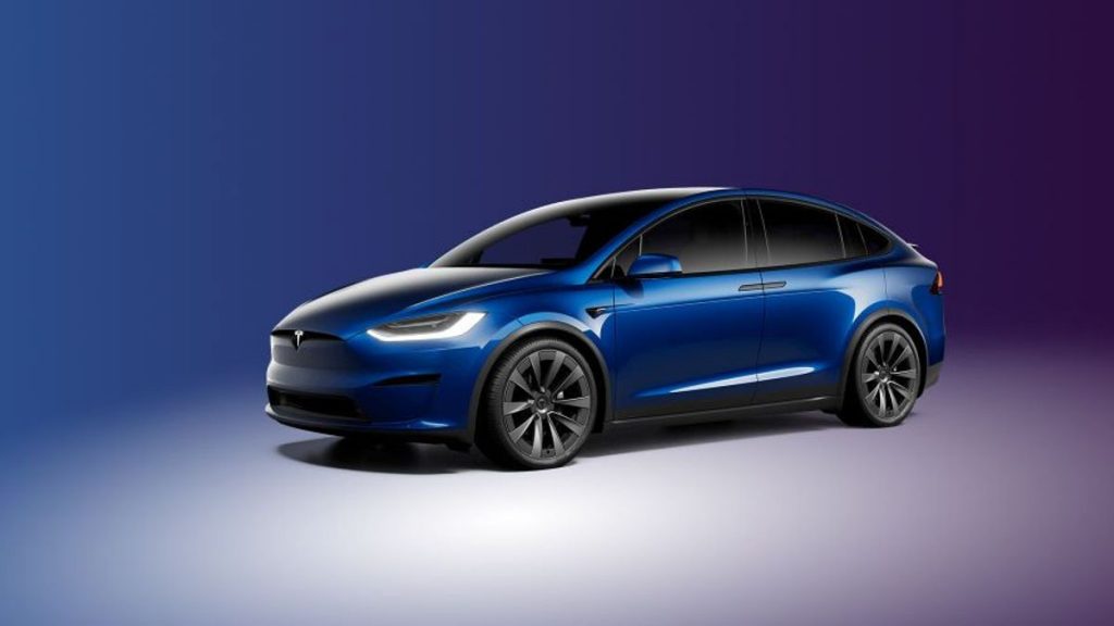 Tesla Menggratiskan Biaya Pengisian Daya Mobil Listrik Bagi Masyarakat Ukraina