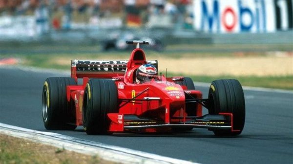Mobil Ferrari F300 Yang Pernah Dipakai Michael Schumacher Balapan Dijual