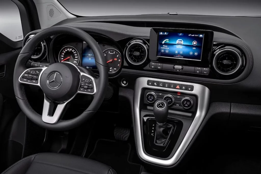 Mercedes-Benz Memperkenalkan T-Class, Berbasis Dari Renault Kangoo