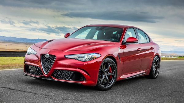 Generasi Terbaru Alfa Romeo Giulia Akan Menjadi Mobil Listrik