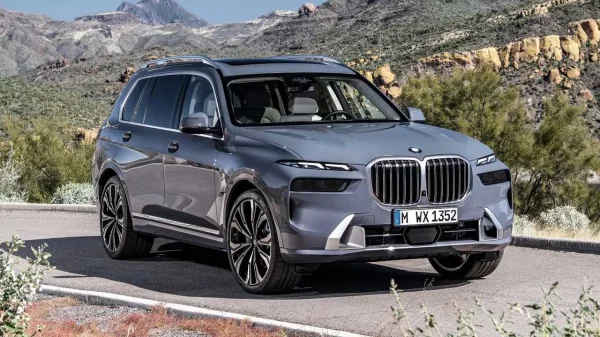 BMW X7 Facelift Resmi Diluncurkan, Inilah Beberapa Perubahannya