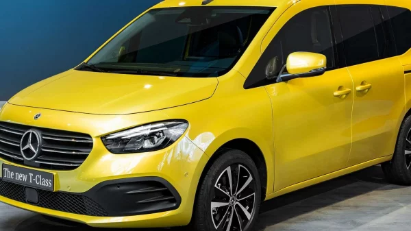 Mercedes-Benz Memperkenalkan T-Class, Berbasis Dari Renault Kangoo