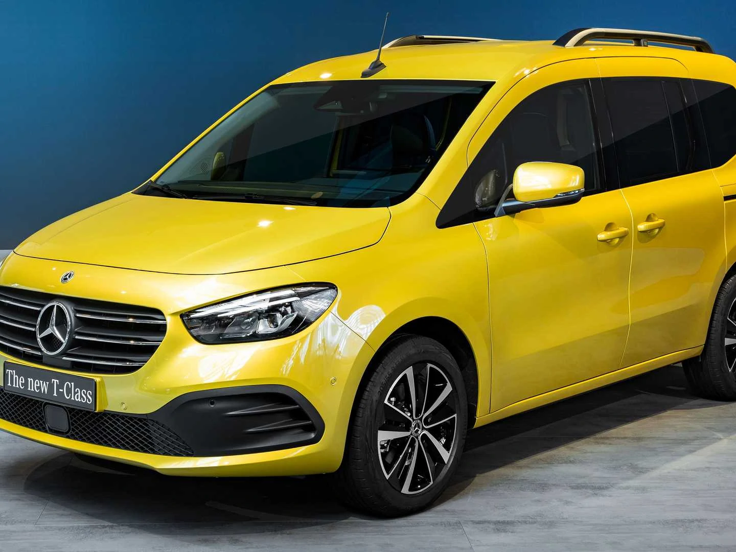 Mercedes-Benz Memperkenalkan T-Class, Berbasis Dari Renault Kangoo