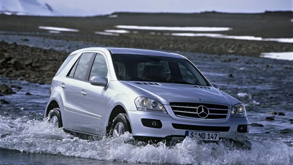 Mercedes-Benz Recalls Nearly 300 Thousands of SUVs, This is the Problem!
