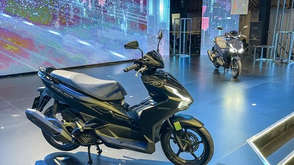 Honda Air Blade Terbaru Resmi Diluncurkan Di Vietnam, Siap Menantang Yamaha Aerox