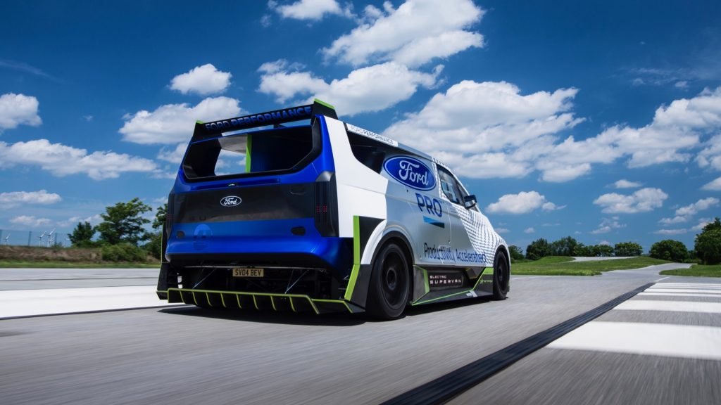 Inilah Ford Pro Electric SuperVan, Mobil Van Listrik Bertenaga 2.000 Hp