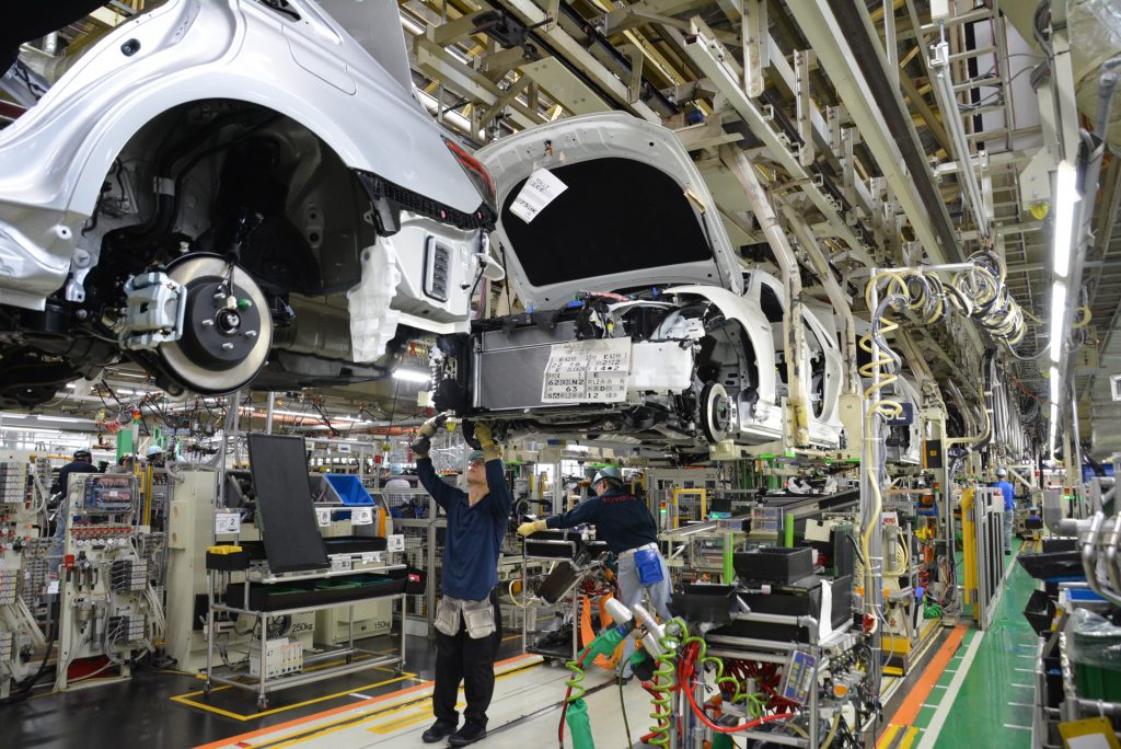 Kekurangan Suku Cadang, Toyota Tangguhkan Beberapa Produksi Mobil Mereka Di Jepang
