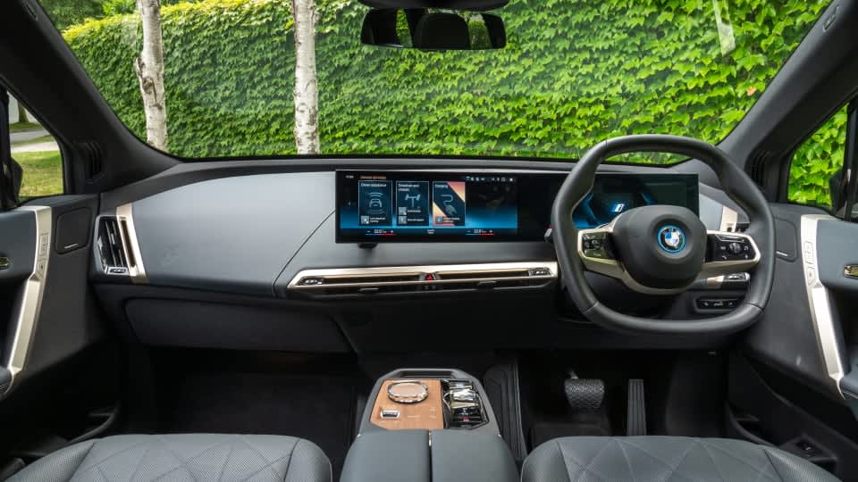 BMW Menghadirkan Android Automotive OS Untuk Mobil Terbaru Mulai Tahun 2023