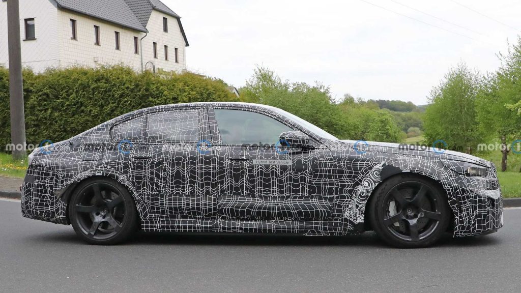 Generasi Terbaru BMW Seri 5 Sedang Diuji Coba Di Nurburgring, Akan Diluncurkan Tahun Depan?