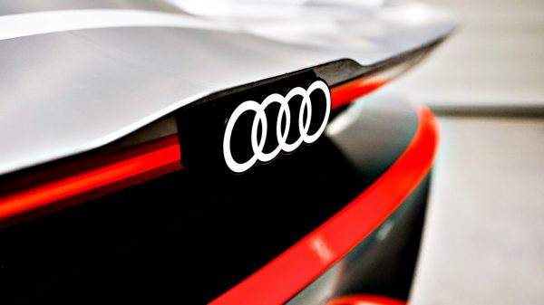 Audi RS Q e-tron E2 versi upgrade mobil balap reli listrik