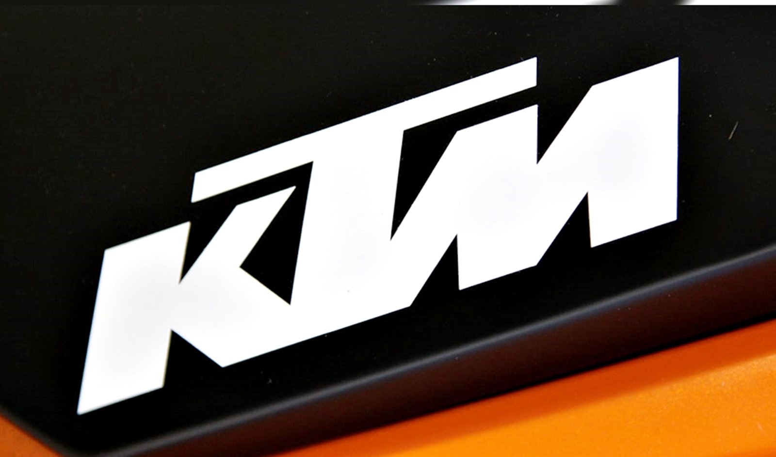 Logo KTM.