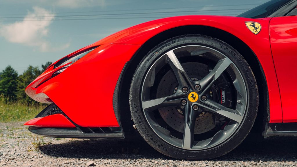 Ferrari Berencana Akan Menghadirkan Mobil Listrik Pertamanya Di Tahun 2025