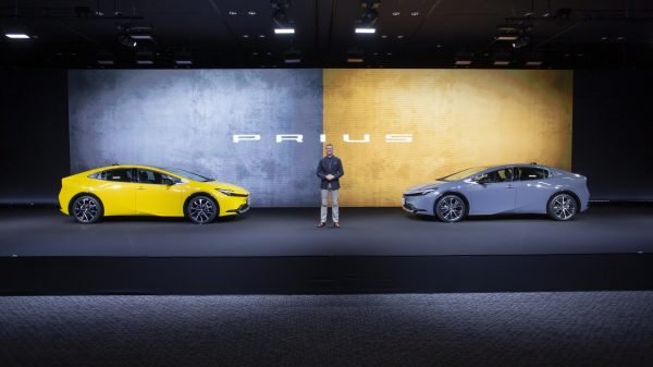 Inilah Wujud Generasi Terbaru Toyota Prius Yang Baru Saja Diluncurkan