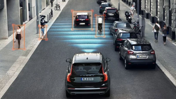 Fitur ADAS Ternyata Mampu Mengurangi Resiko Tabrakan Dari Belakang Hingga 50%