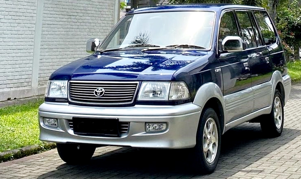 Toyota Kijang 2.0 Krista tahun 2002 