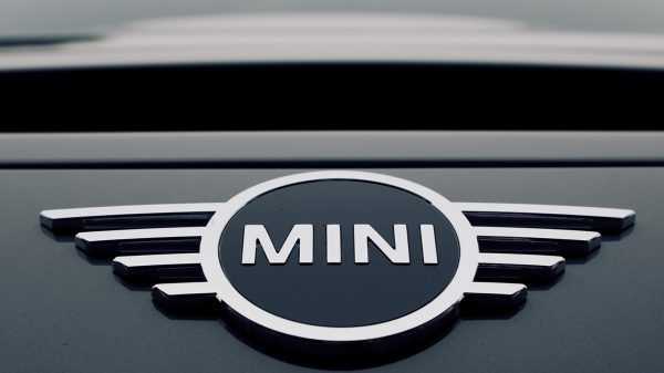 Logo MINI.