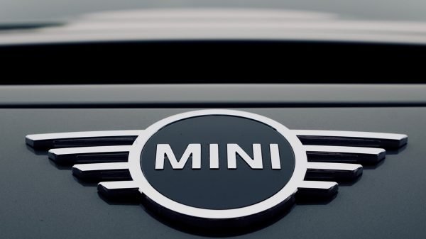 Logo MINI.