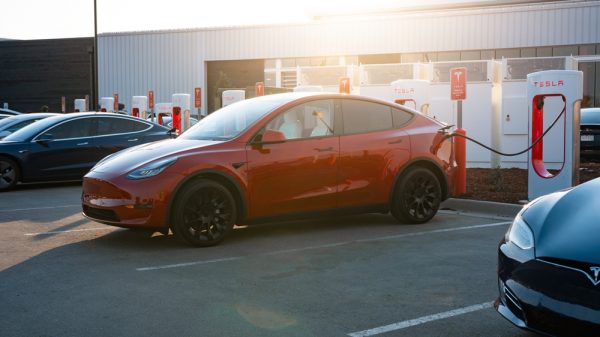 Mobil Tesla.