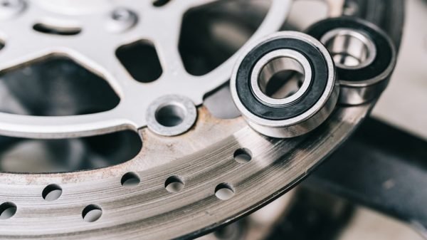 Bearing roda motor.