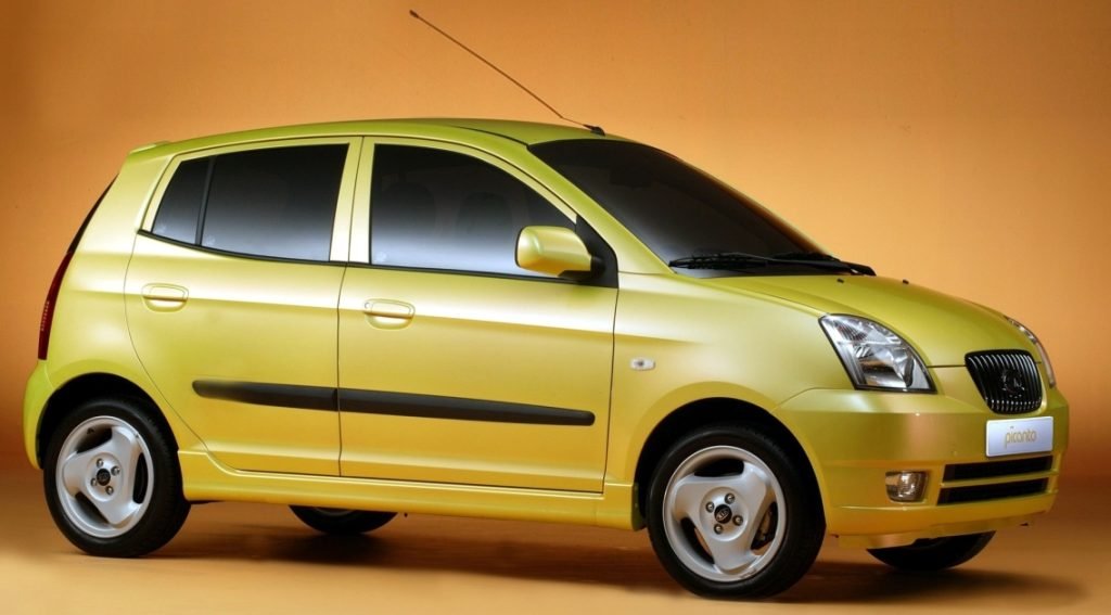 KIA Picanto (2005). 