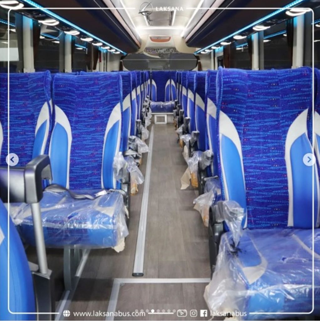 Kursi penumpang bus medium baru PO Sanjaya Kusuma Trans.
