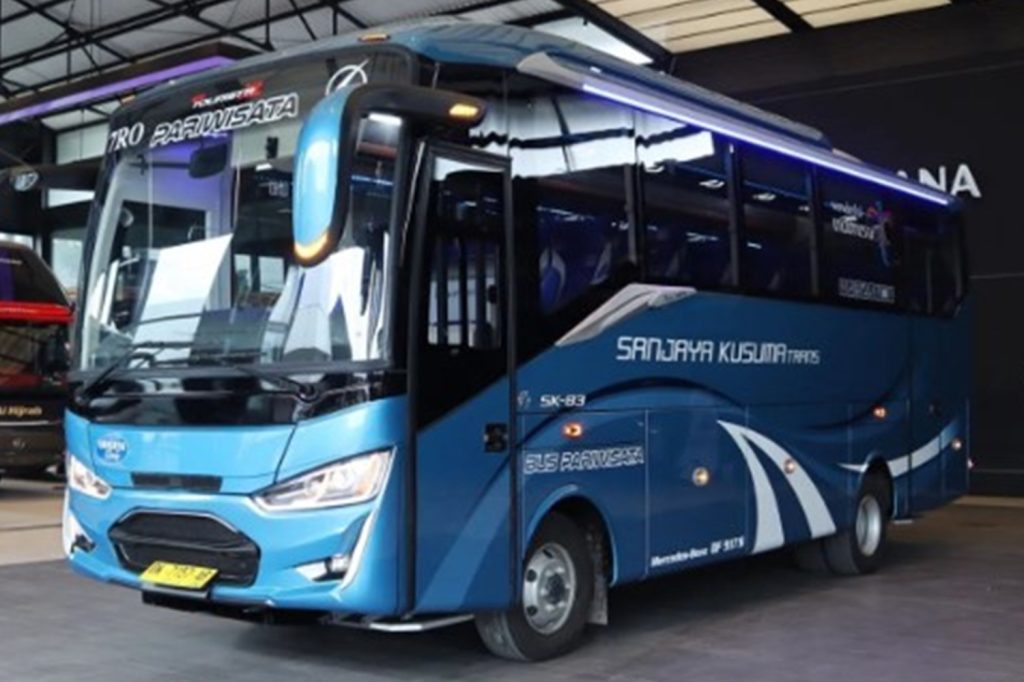 Tampilan bus medium baru PO Sanjaya Kusuma Trans. 