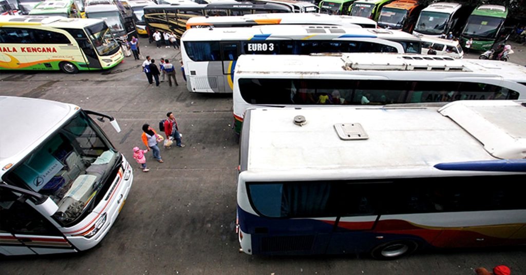 Ilustrasi mudik dengan bus.