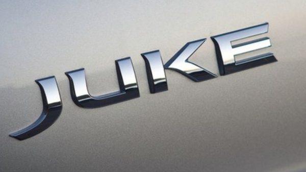 Logo Nissan Juke.