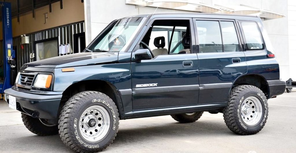 Suzuki Sidekick.